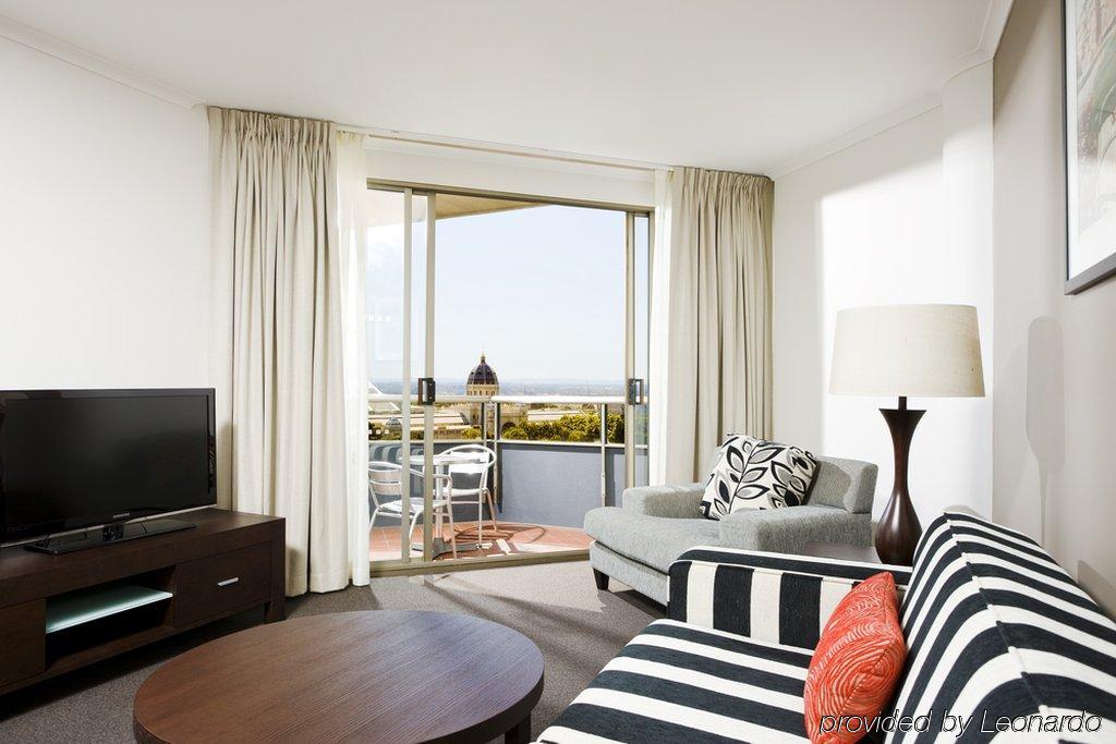Mantra On The Park Aparthotel เมลเบิร์น ห้อง รูปภาพ