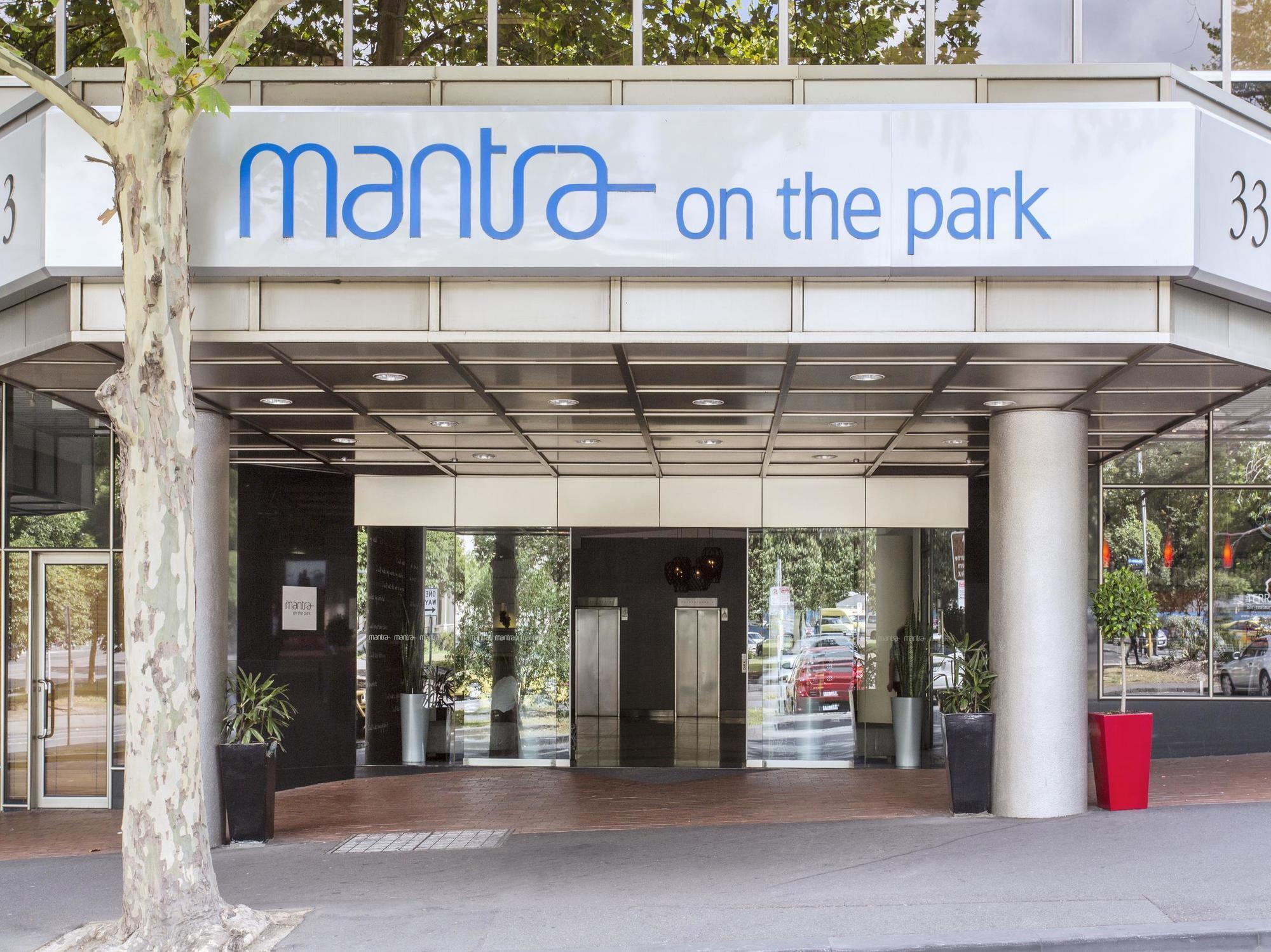 Mantra On The Park Aparthotel เมลเบิร์น ภายนอก รูปภาพ
