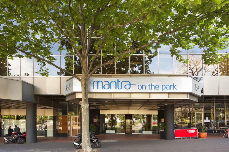 Mantra On The Park Aparthotel เมลเบิร์น ภายนอก รูปภาพ