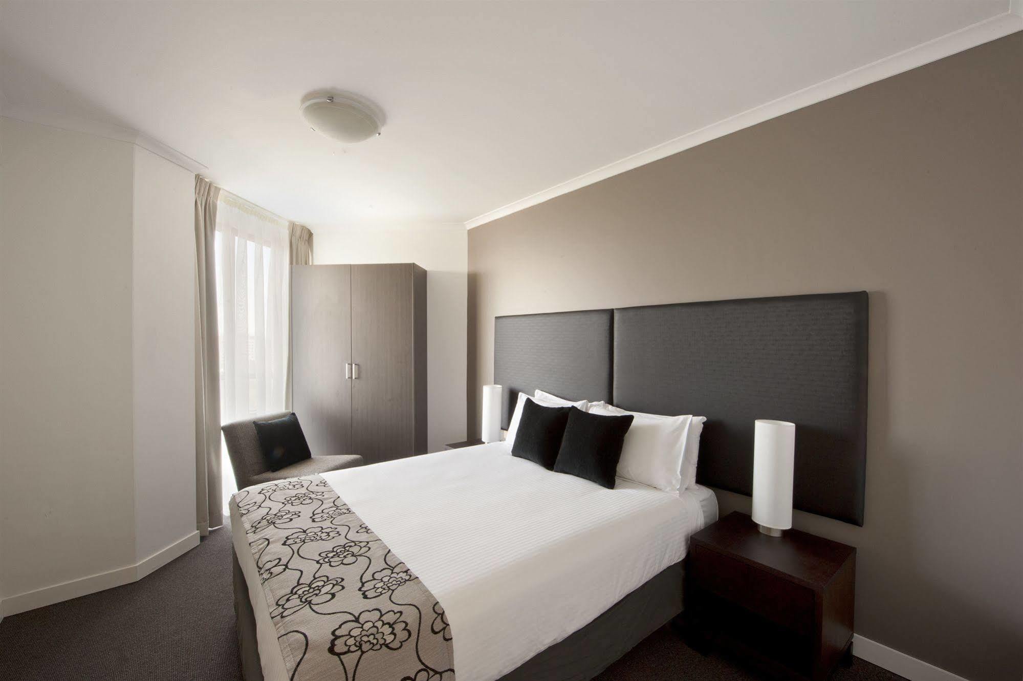 Mantra On The Park Aparthotel เมลเบิร์น ภายนอก รูปภาพ